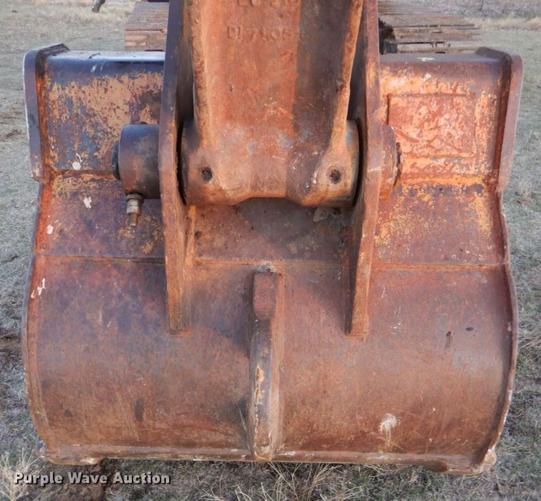 image for item LS9944 Volvo EC210C L  excavator