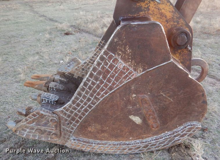 image for item LS9944 Volvo EC210C L  excavator