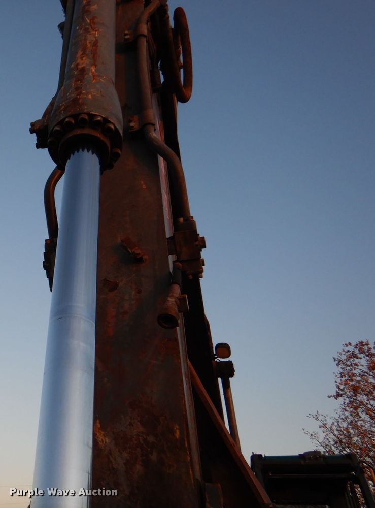 image for item LS9944 Volvo EC210C L  excavator