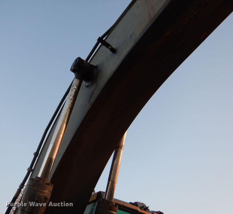 image for item LS9944 Volvo EC210C L  excavator