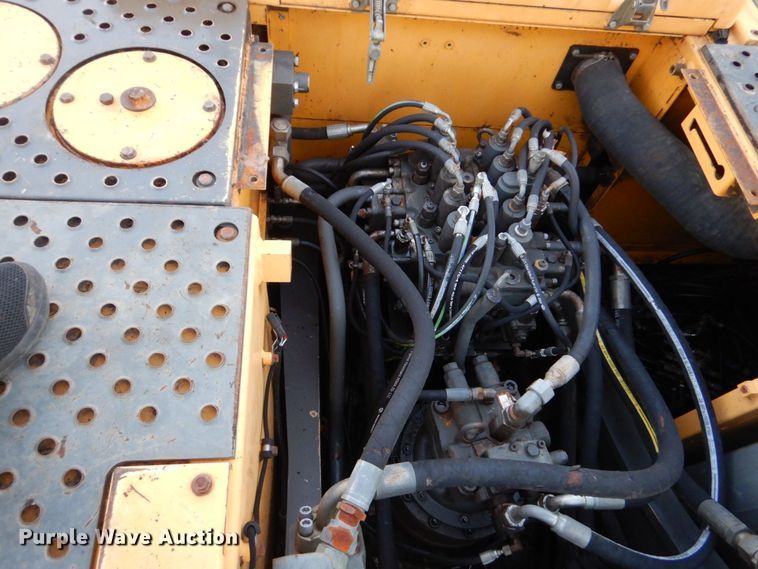 image for item LS9944 Volvo EC210C L  excavator