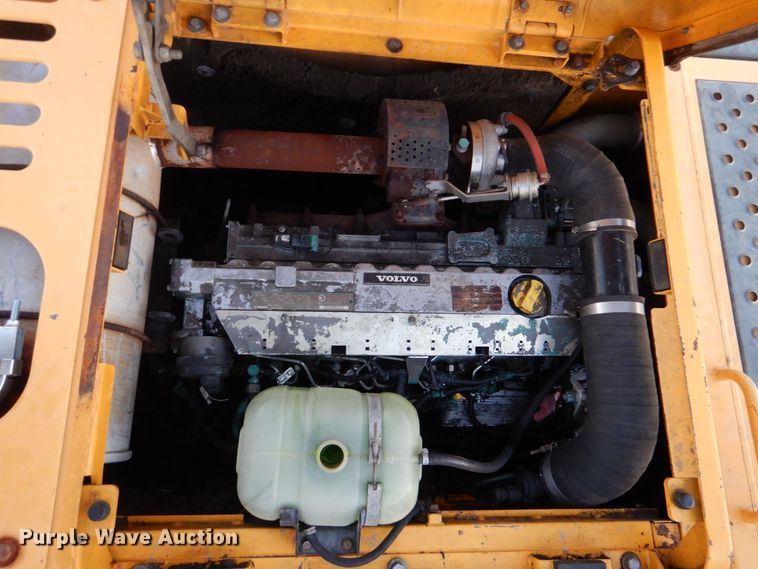 image for item LS9944 Volvo EC210C L  excavator