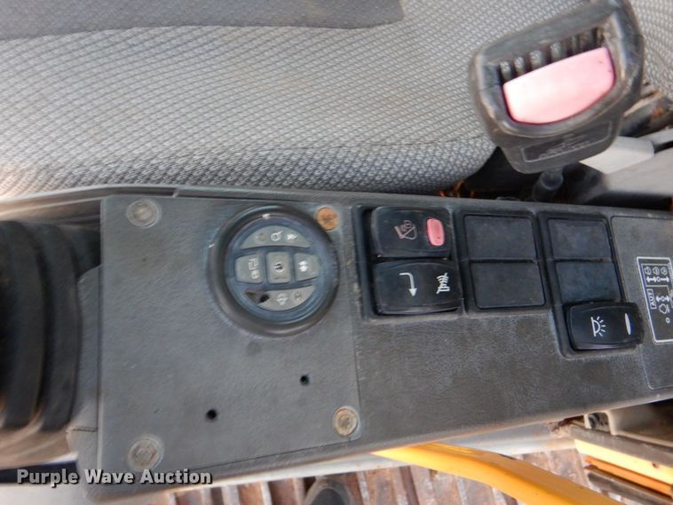 image for item LS9944 Volvo EC210C L  excavator