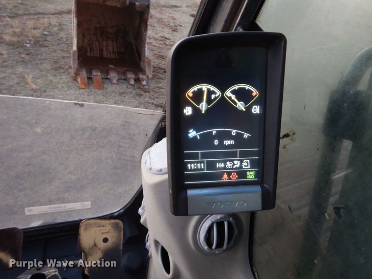 image for item LS9944 Volvo EC210C L  excavator