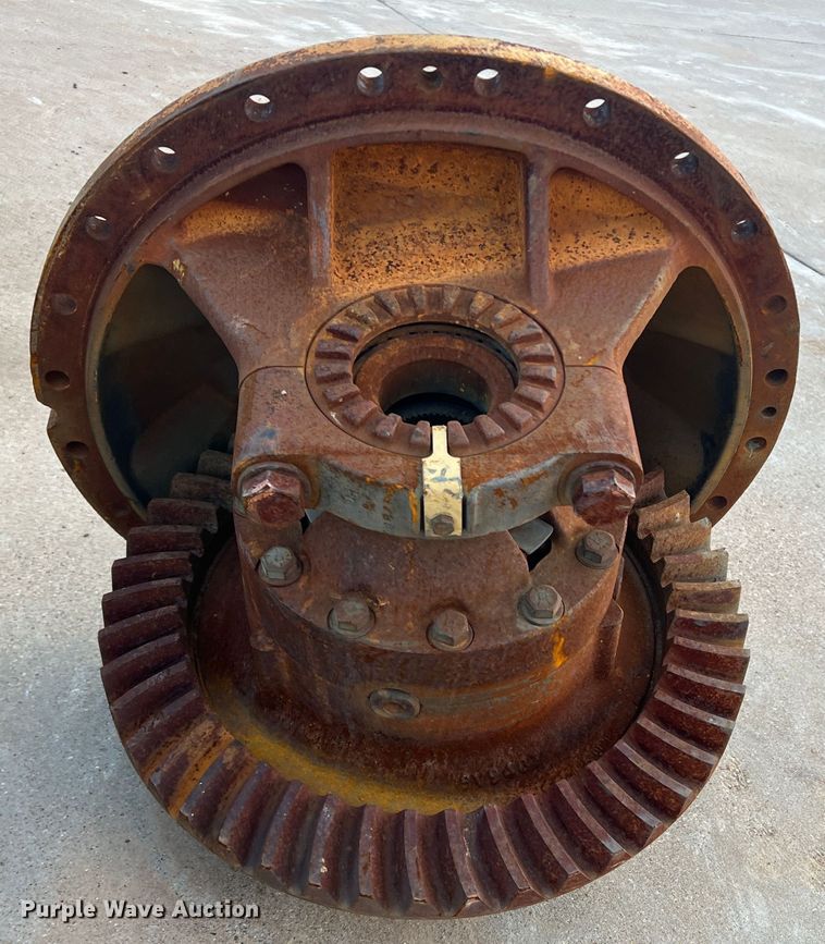 image for item LW9138 Caterpillar  drivetrain parts