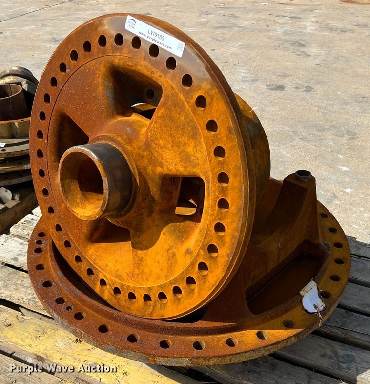 Drivetrain parts in Cresson, TX Item LW9185 sold Purple Wave