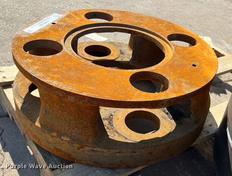 image for item LW9198 Caterpillar  carrier