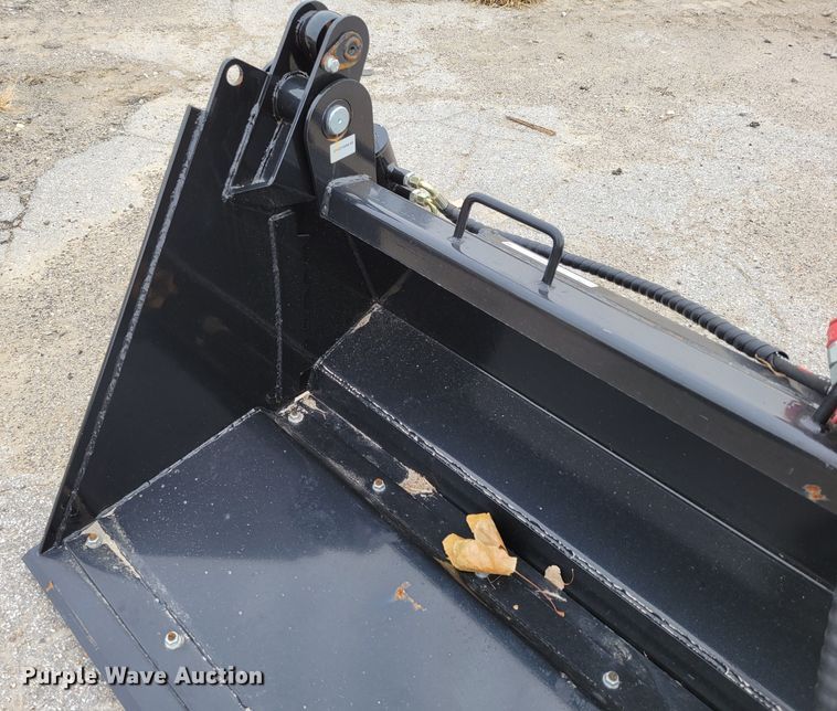 image for item LY9801 2021 Top Cat 41N1BCT  74"W four-in-one skid steer bucket
