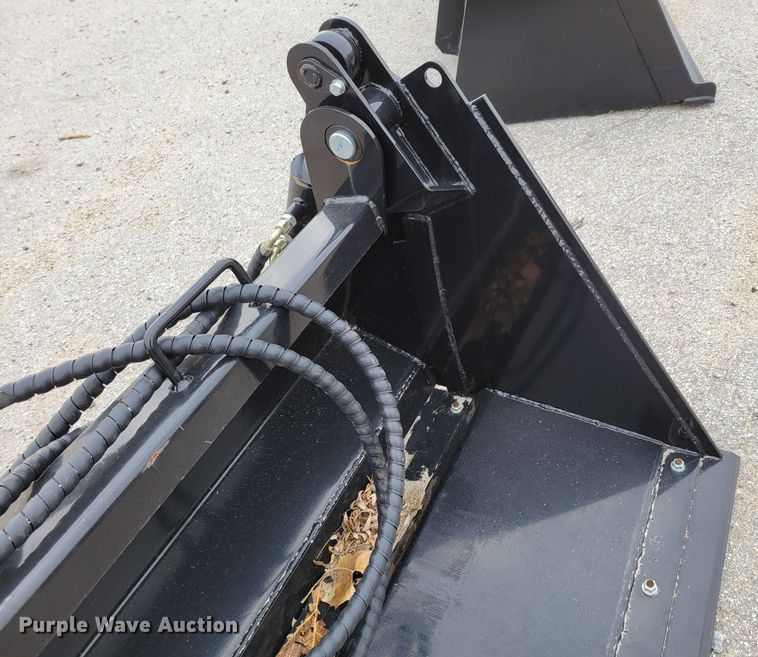 image for item LY9801 2021 Top Cat 41N1BCT  74"W four-in-one skid steer bucket