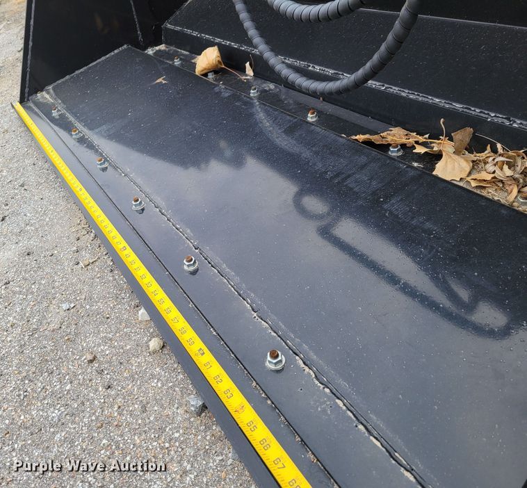 image for item LY9801 2021 Top Cat 41N1BCT  74"W four-in-one skid steer bucket