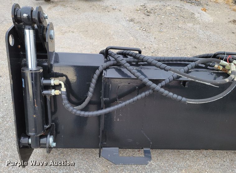 image for item LY9801 2021 Top Cat 41N1BCT  74"W four-in-one skid steer bucket