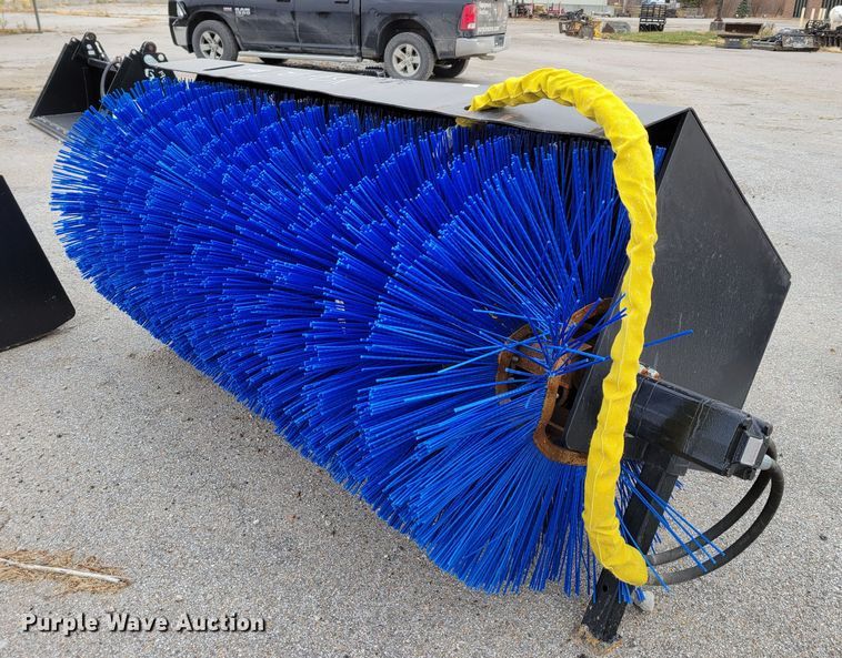 image for item LY9802 76" W skid steer broom