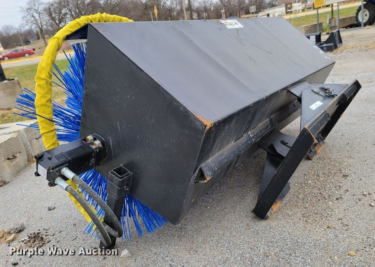 image for item LY9802 76" W skid steer broom