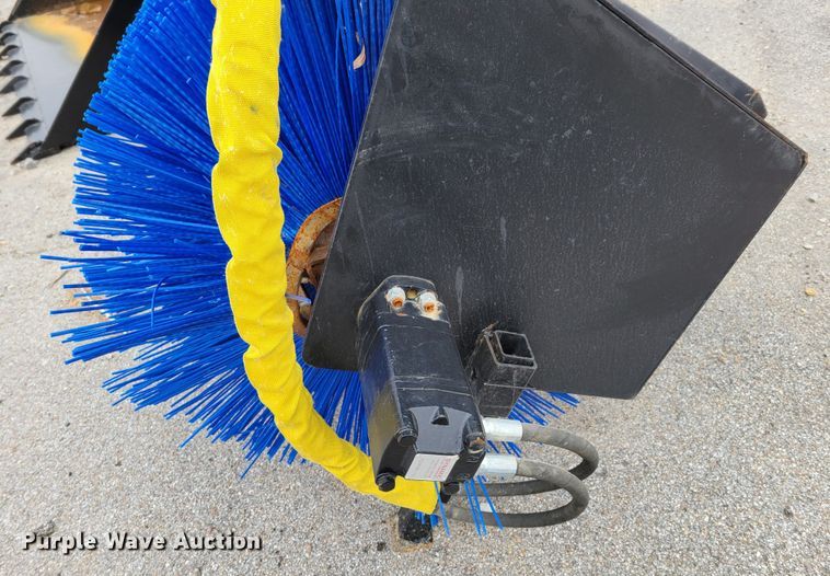 image for item LY9802 76" W skid steer broom