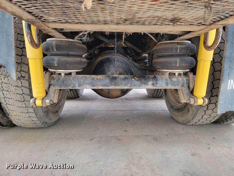 image for item ME9564 1986 GMC  water truck