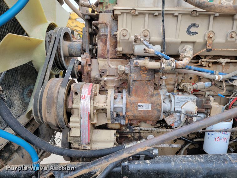 image for item ME9564 1986 GMC  water truck