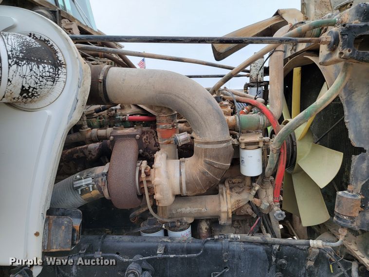 image for item ME9564 1986 GMC  water truck