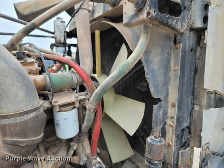 image for item ME9564 1986 GMC  water truck