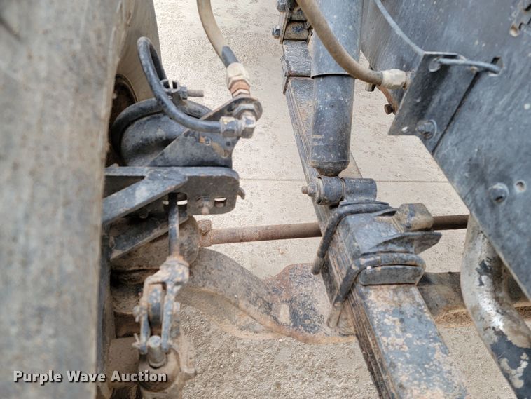 image for item ME9564 1986 GMC  water truck