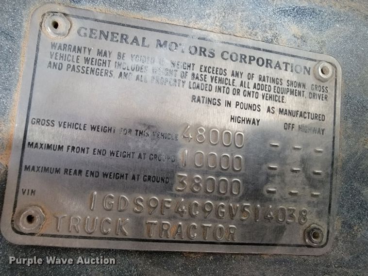 image for item ME9564 1986 GMC  water truck