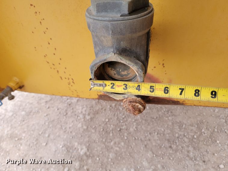 image for item ME9565 Caterpillar 621J  water wagon