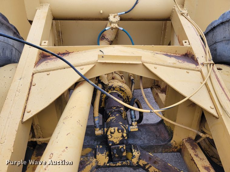 image for item ME9565 Caterpillar 621J  water wagon