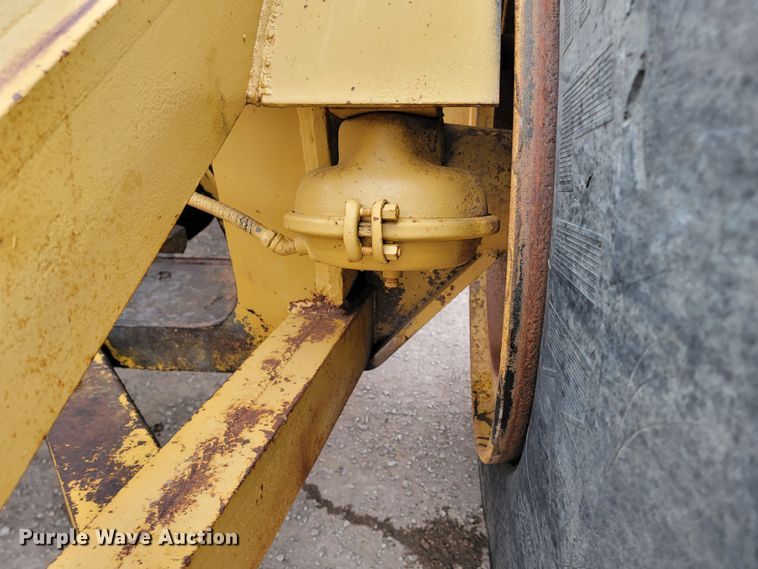 image for item ME9565 Caterpillar 621J  water wagon