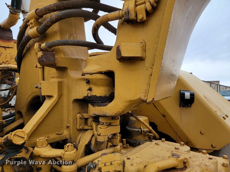 image for item ME9565 Caterpillar 621J  water wagon