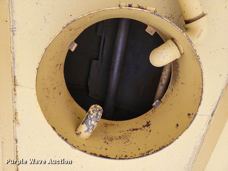 image for item ME9565 Caterpillar 621J  water wagon