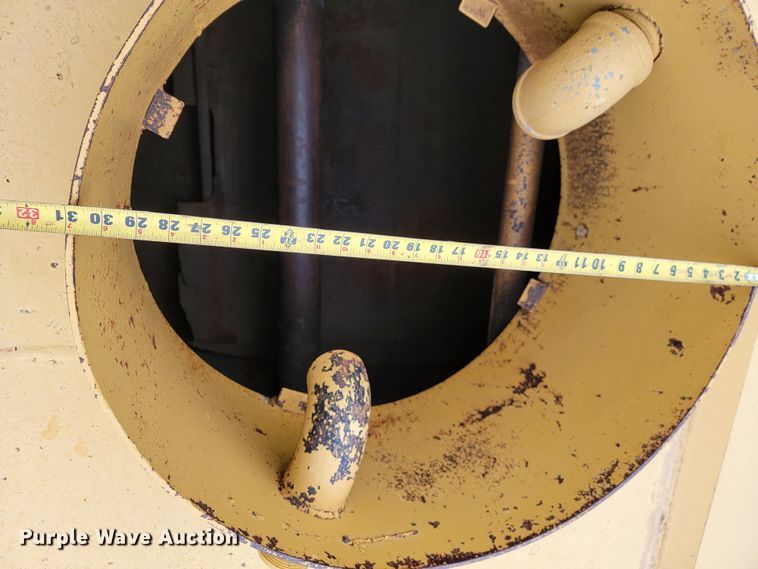 image for item ME9565 Caterpillar 621J  water wagon