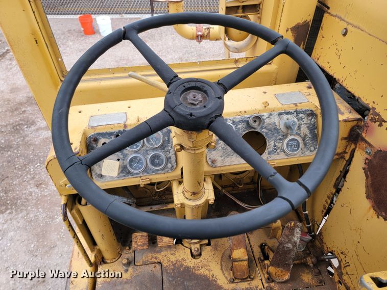 image for item ME9565 Caterpillar 621J  water wagon