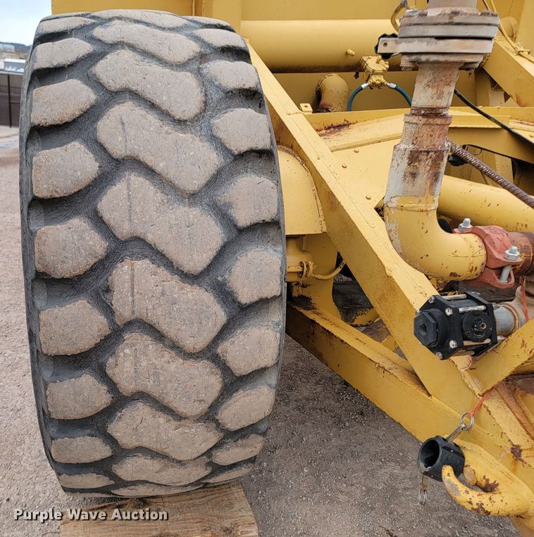 image for item ME9565 Caterpillar 621J  water wagon