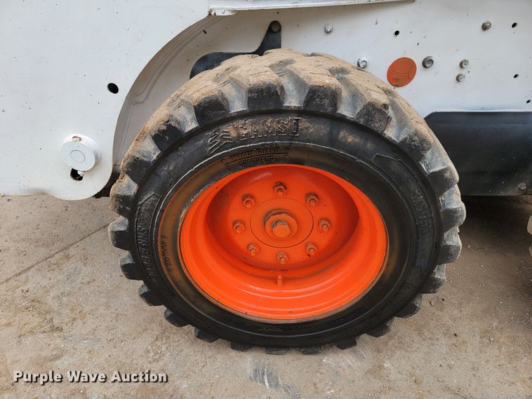 image for item ME9567 2008 Bobcat S185  skid steer loader