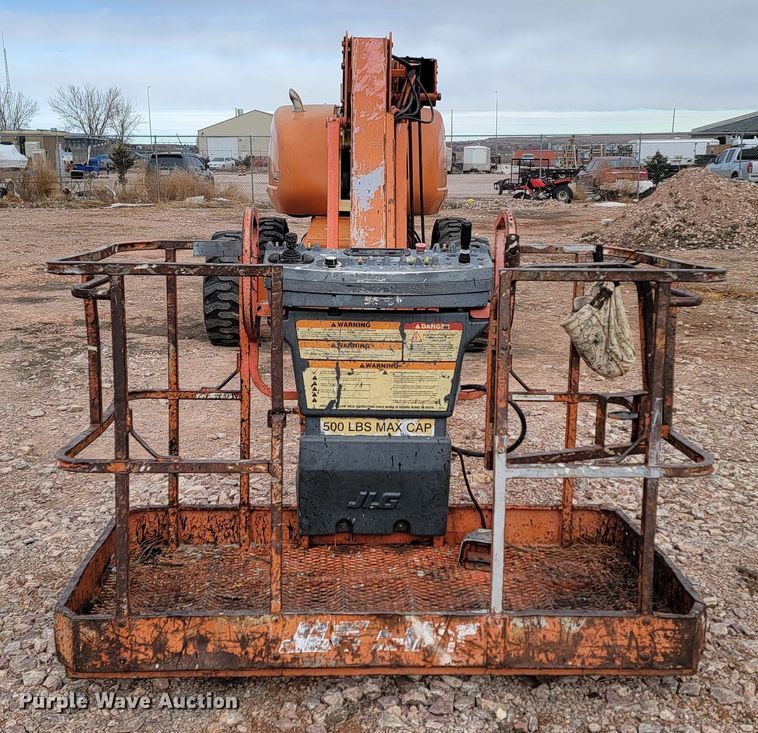 image for item ME9568 1998 JLG 600S  boom lift