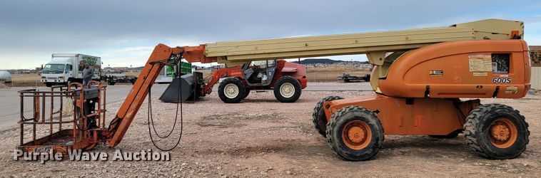image for item ME9568 1998 JLG 600S  boom lift