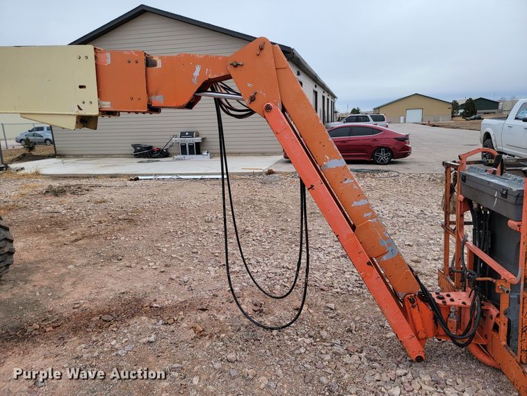 image for item ME9568 1998 JLG 600S  boom lift