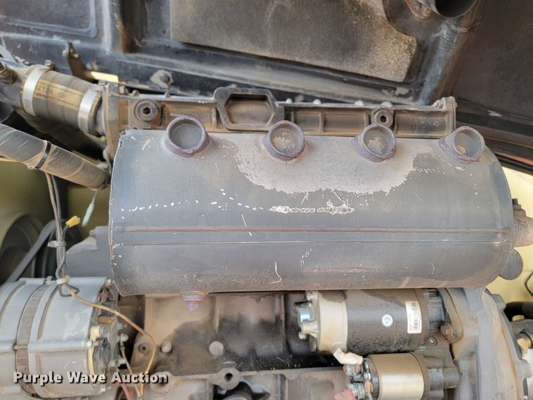 image for item ME9568 1998 JLG 600S  boom lift