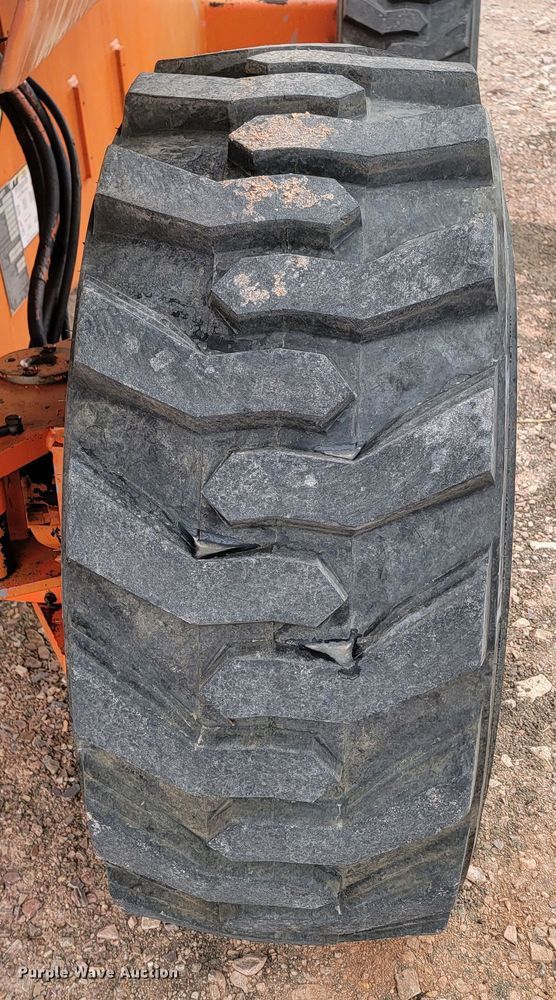 image for item ME9568 1998 JLG 600S  boom lift