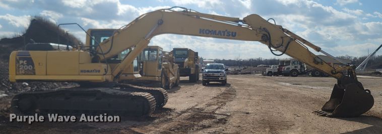 image for item MH9537 2006 Komatsu PC200LC-8  excavator