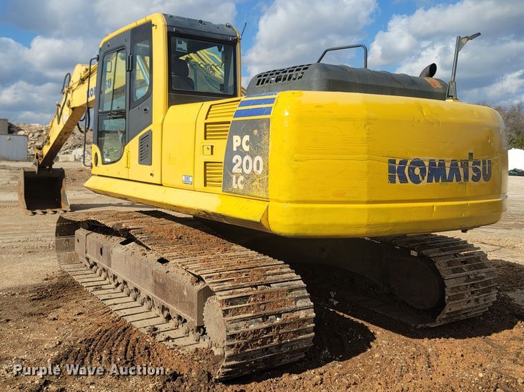image for item MH9537 2006 Komatsu PC200LC-8  excavator