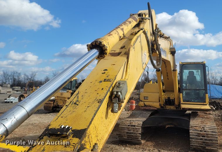 image for item MH9537 2006 Komatsu PC200LC-8  excavator