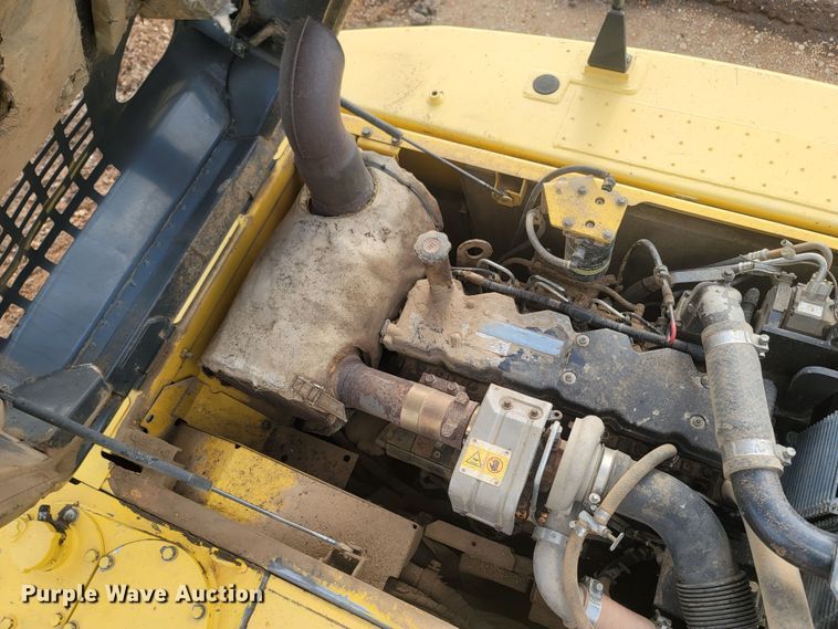 image for item MH9537 2006 Komatsu PC200LC-8  excavator