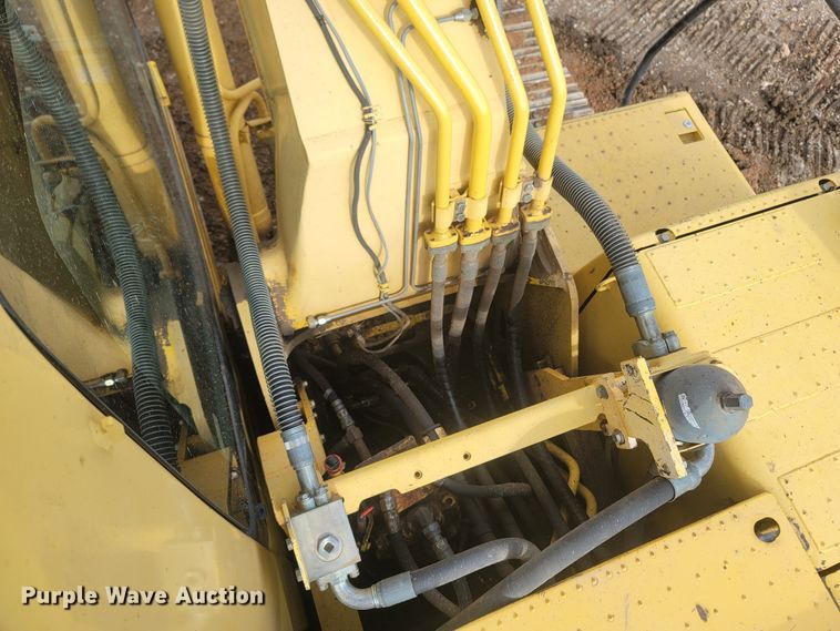 image for item MH9537 2006 Komatsu PC200LC-8  excavator