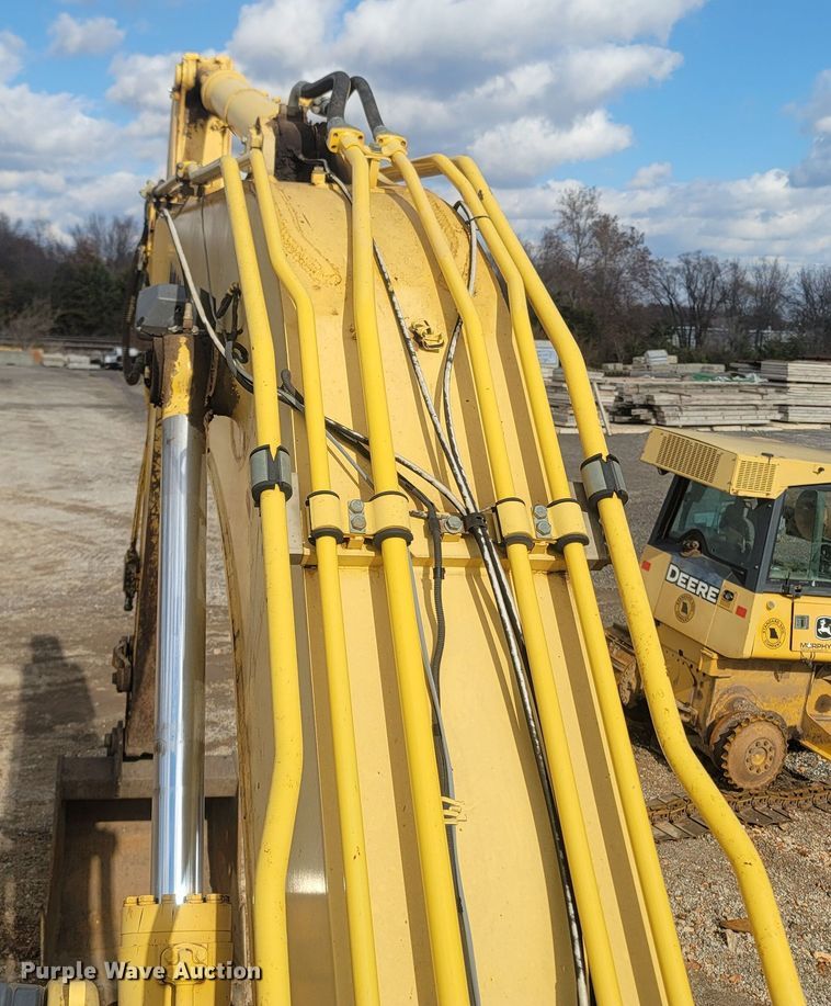 image for item MH9537 2006 Komatsu PC200LC-8  excavator