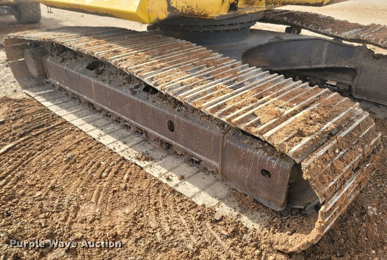 image for item MH9537 2006 Komatsu PC200LC-8  excavator