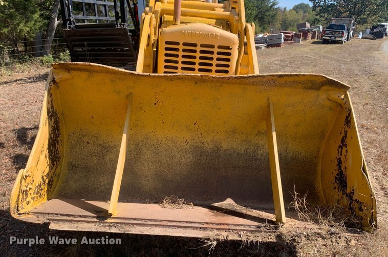 image for item MH9815 Caterpillar  track loader