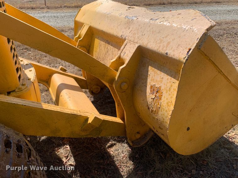 image for item MH9815 Caterpillar  track loader