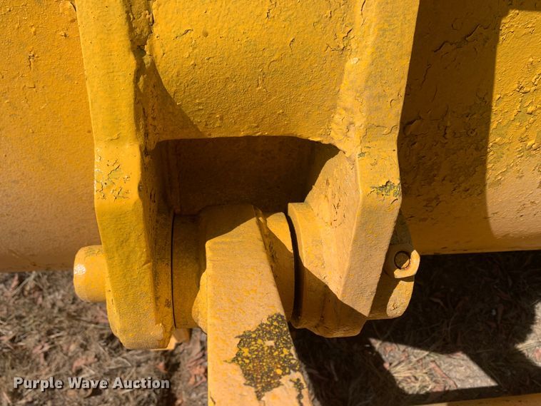 image for item MH9815 Caterpillar  track loader