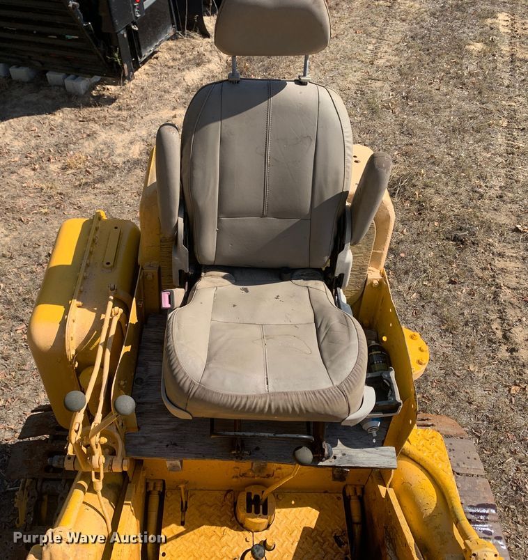 image for item MH9815 Caterpillar  track loader