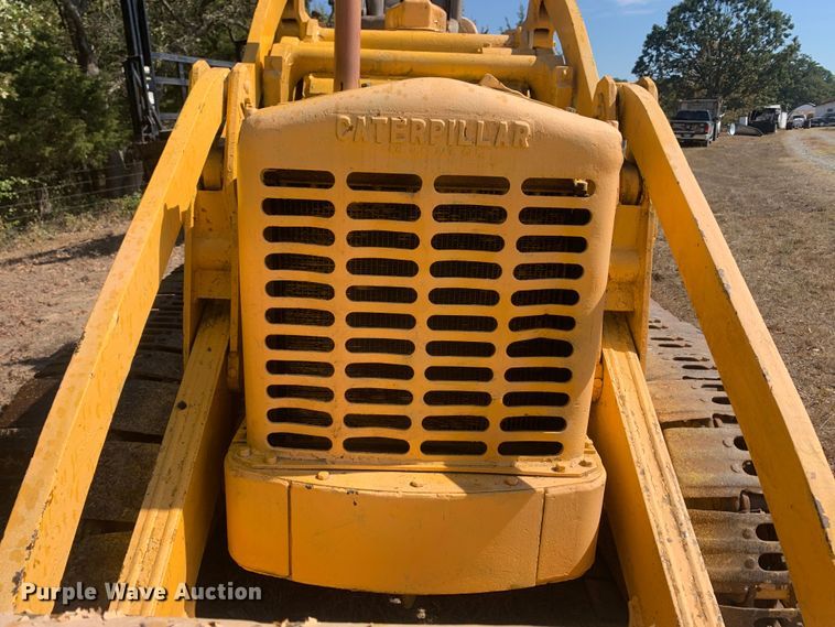 image for item MH9815 Caterpillar  track loader